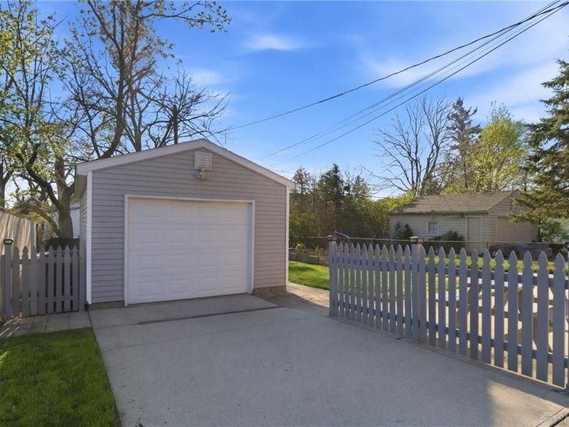 2504 Hazelwood Avenue, Kettering, OH 45419 Photo 22