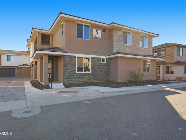 2121 W SONORAN DESERT Drive, Unit 113, Phoenix, AZ 85085