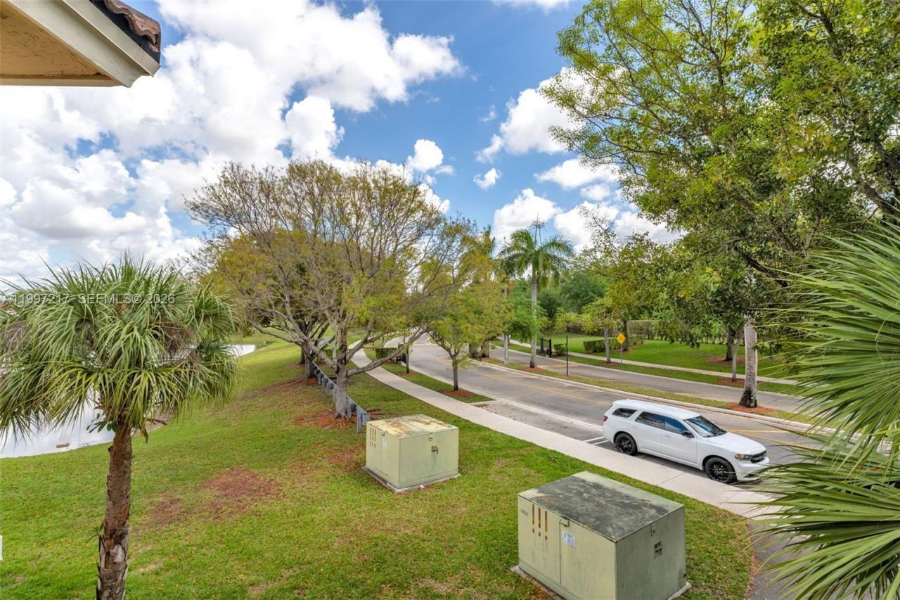 10012 NW 7th St, Unit 206, Miami, FL 33172 Photo