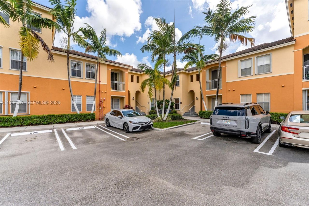 10012 NW 7th St, Unit 206, Miami, FL 33172 Photo