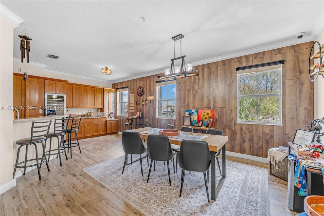 10012 NW 7th St, Unit 206, Miami, FL 33172 Photo