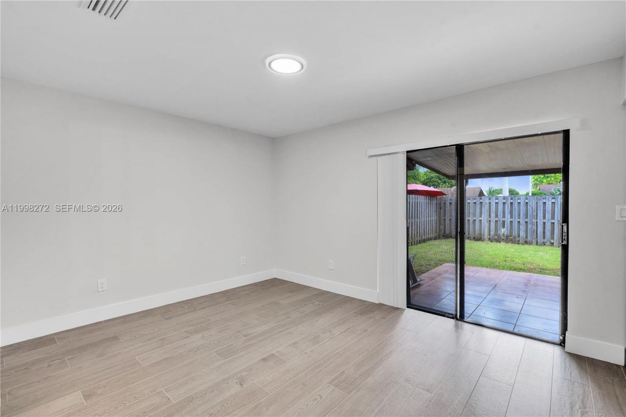 4736 SW 136th Pl, Miami, FL 33175 Photo