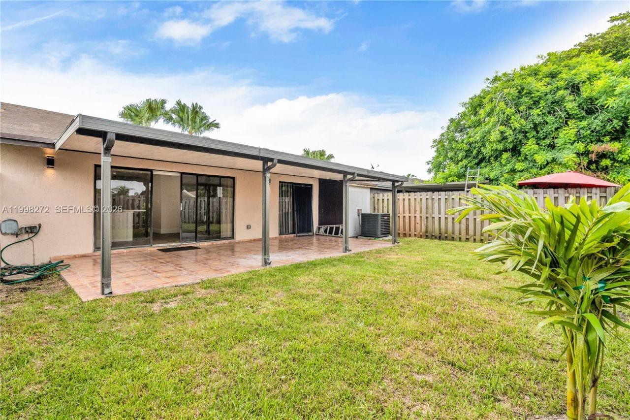 4736 SW 136th Pl, Miami, FL 33175 Photo