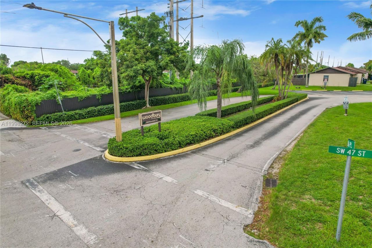 4736 SW 136th Pl, Miami, FL 33175 Photo