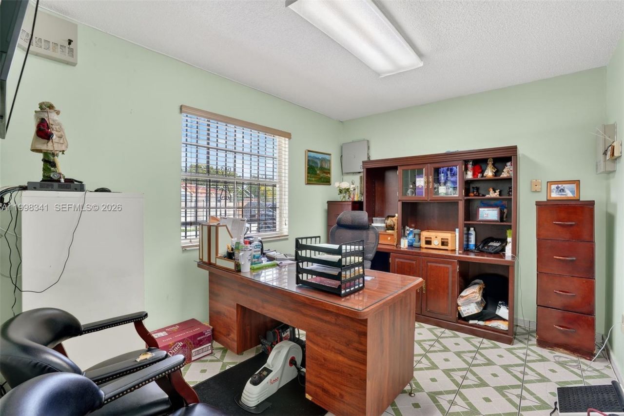 6701 SW 8th St , Miami, FL 33144 Photo