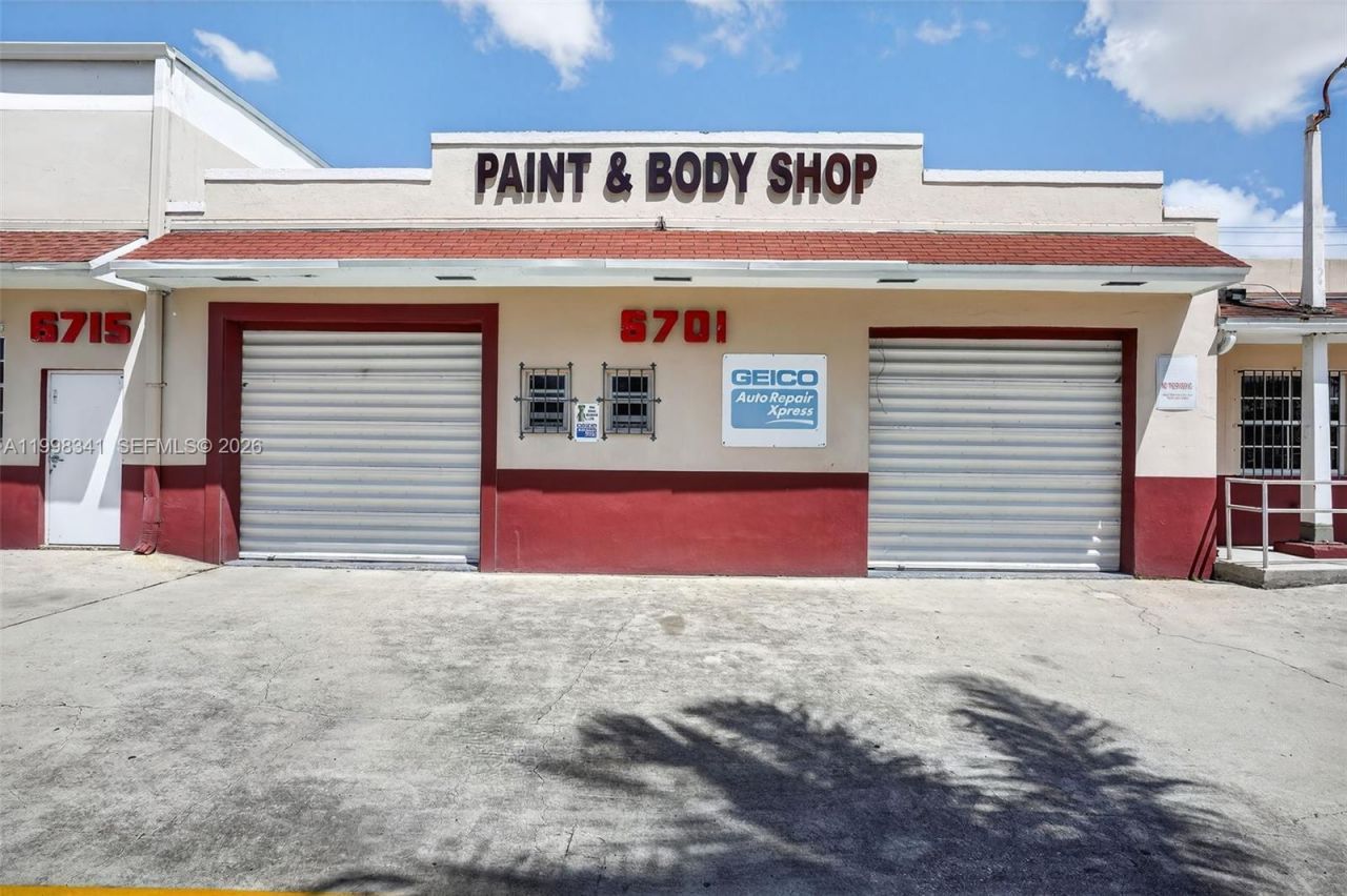 6701 SW 8th St , Miami, FL 33144 Photo