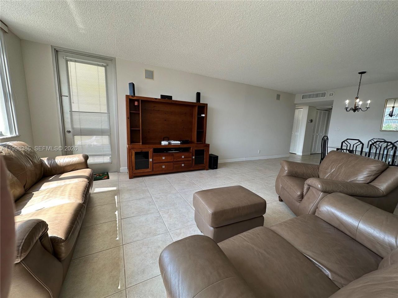 3180 S Ocean Dr, Unit 621, Hallandale Beach, FL 33009 Photo