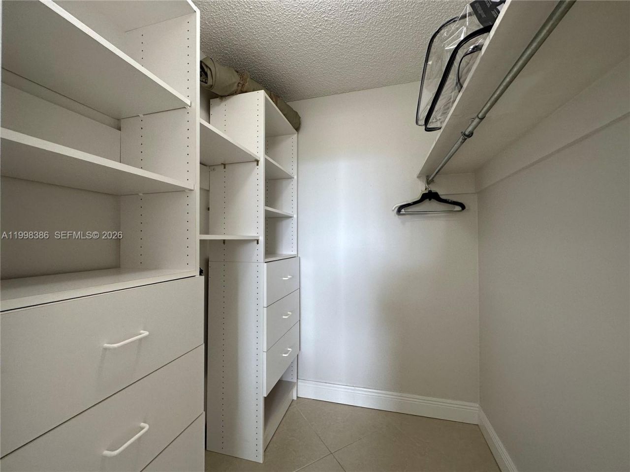 3180 S Ocean Dr, Unit 621, Hallandale Beach, FL 33009 Photo