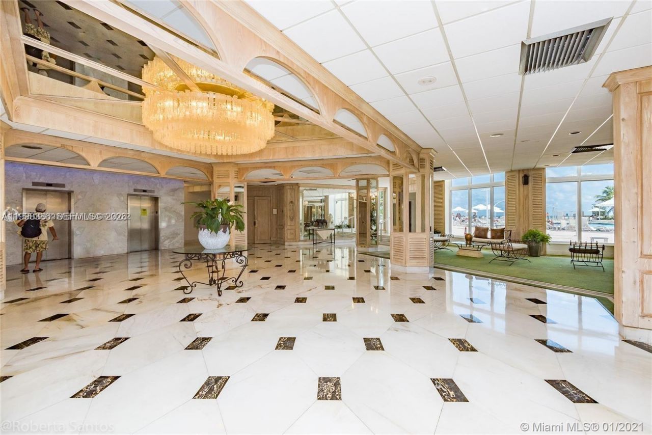 3180 S Ocean Dr, Unit 621, Hallandale Beach, FL 33009 Photo