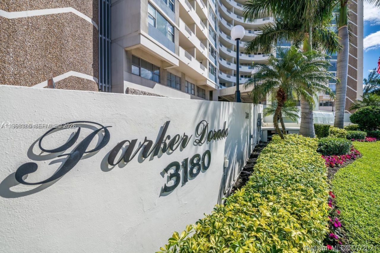 3180 S Ocean Dr, Unit 621, Hallandale Beach, FL 33009 Photo