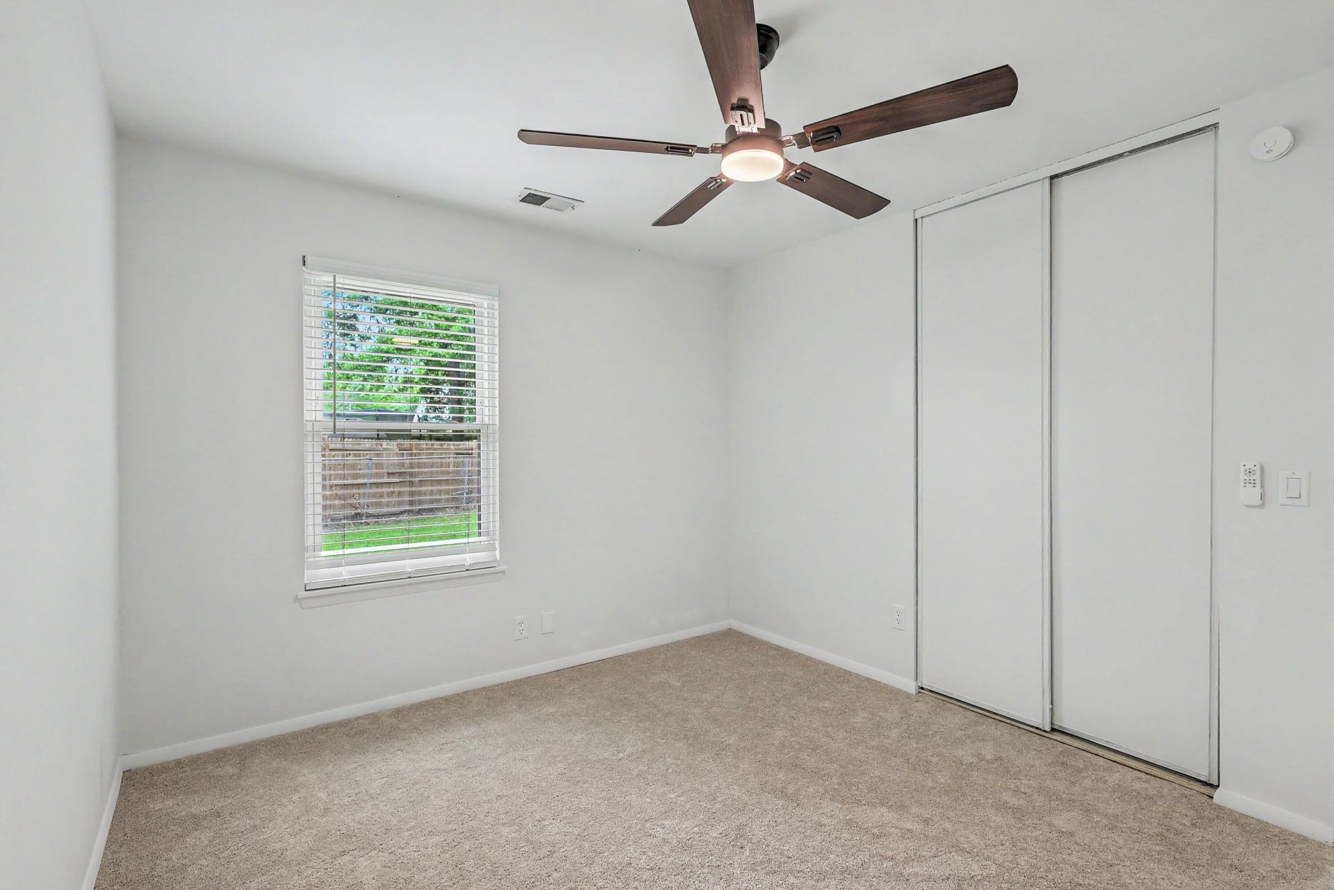 104 Tweed Court Photo 20