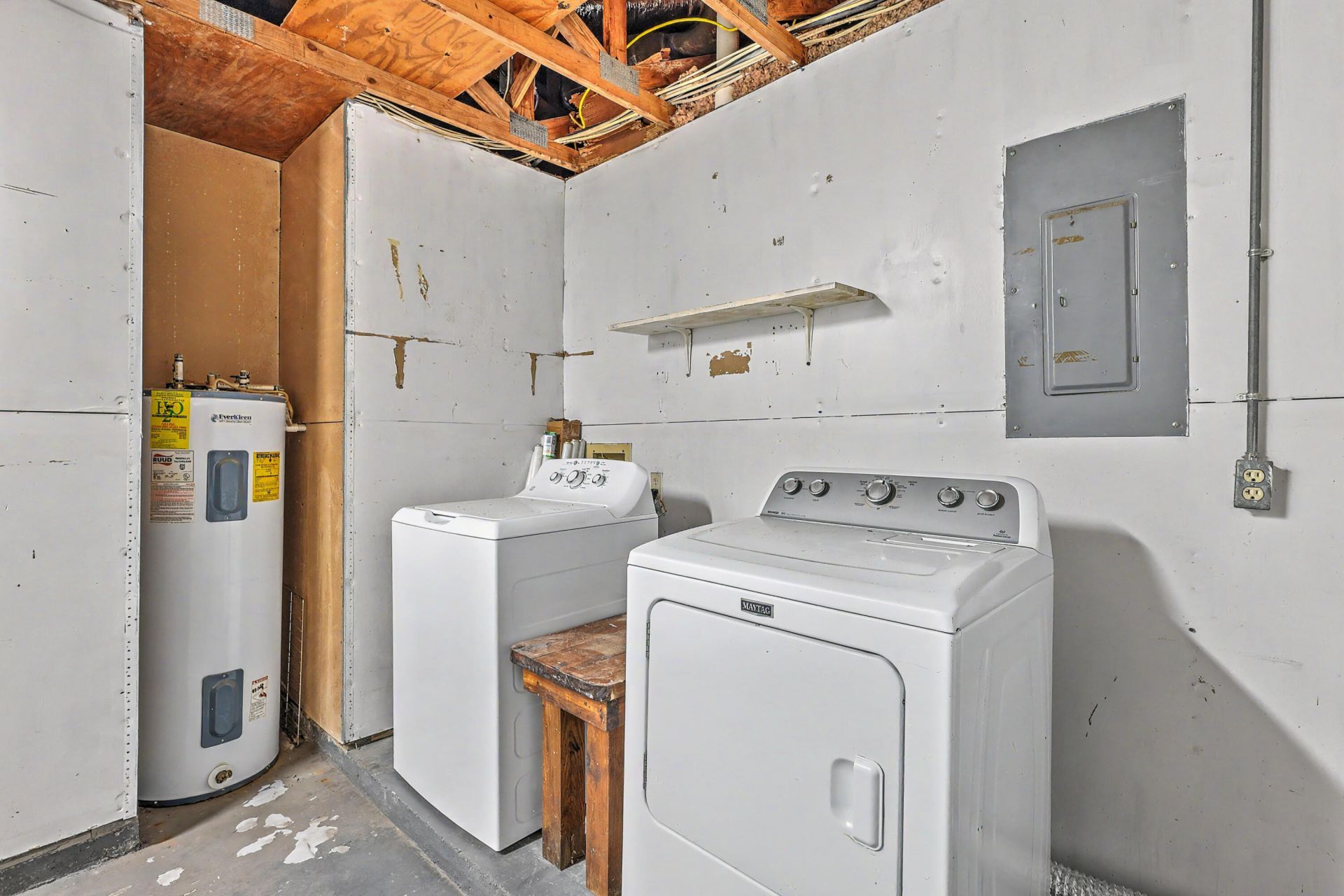 104 Tweed Court Photo 26