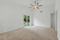 104 Tweed Court photo 4