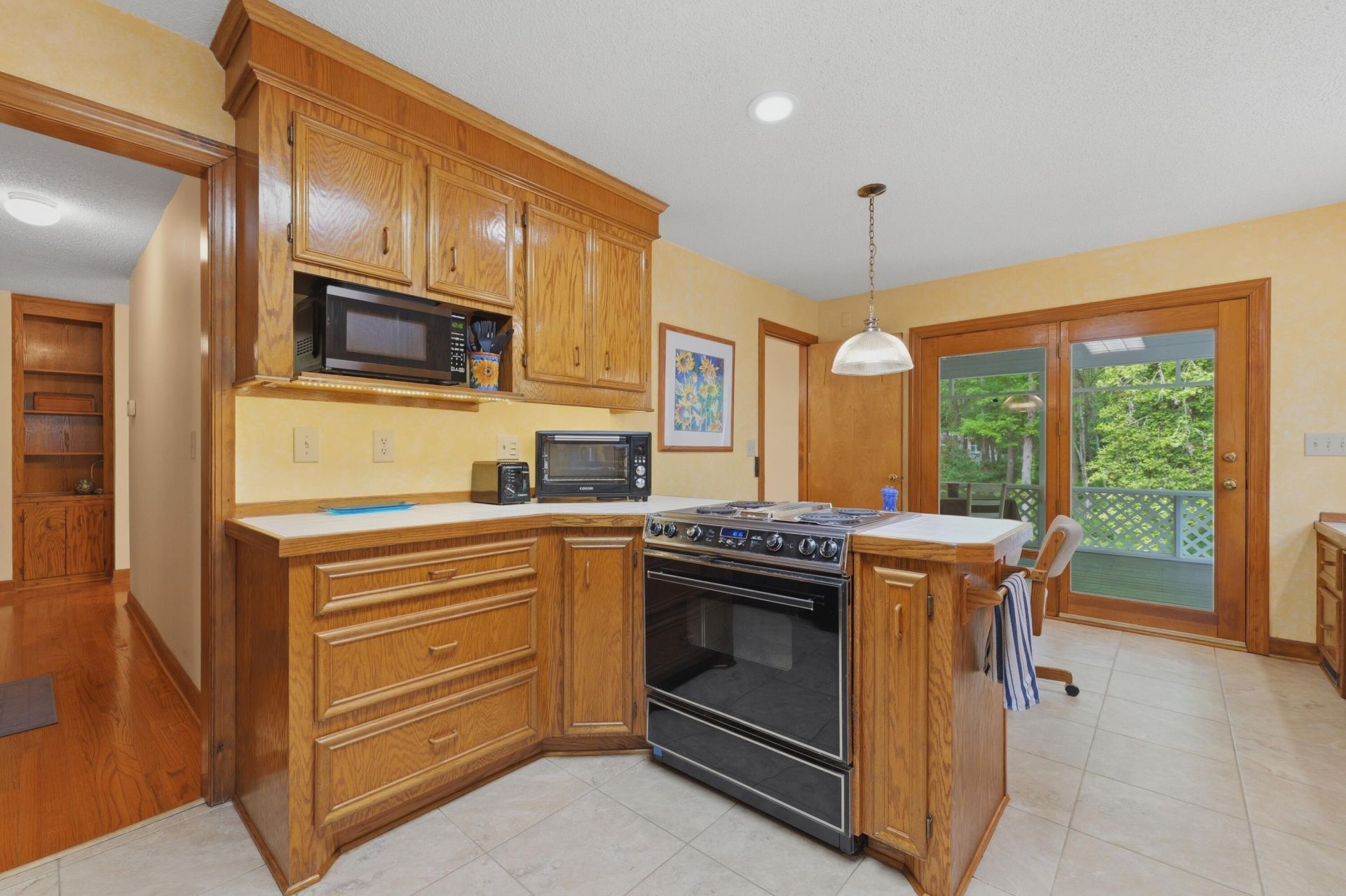 141 Beaverton Court Photo 23