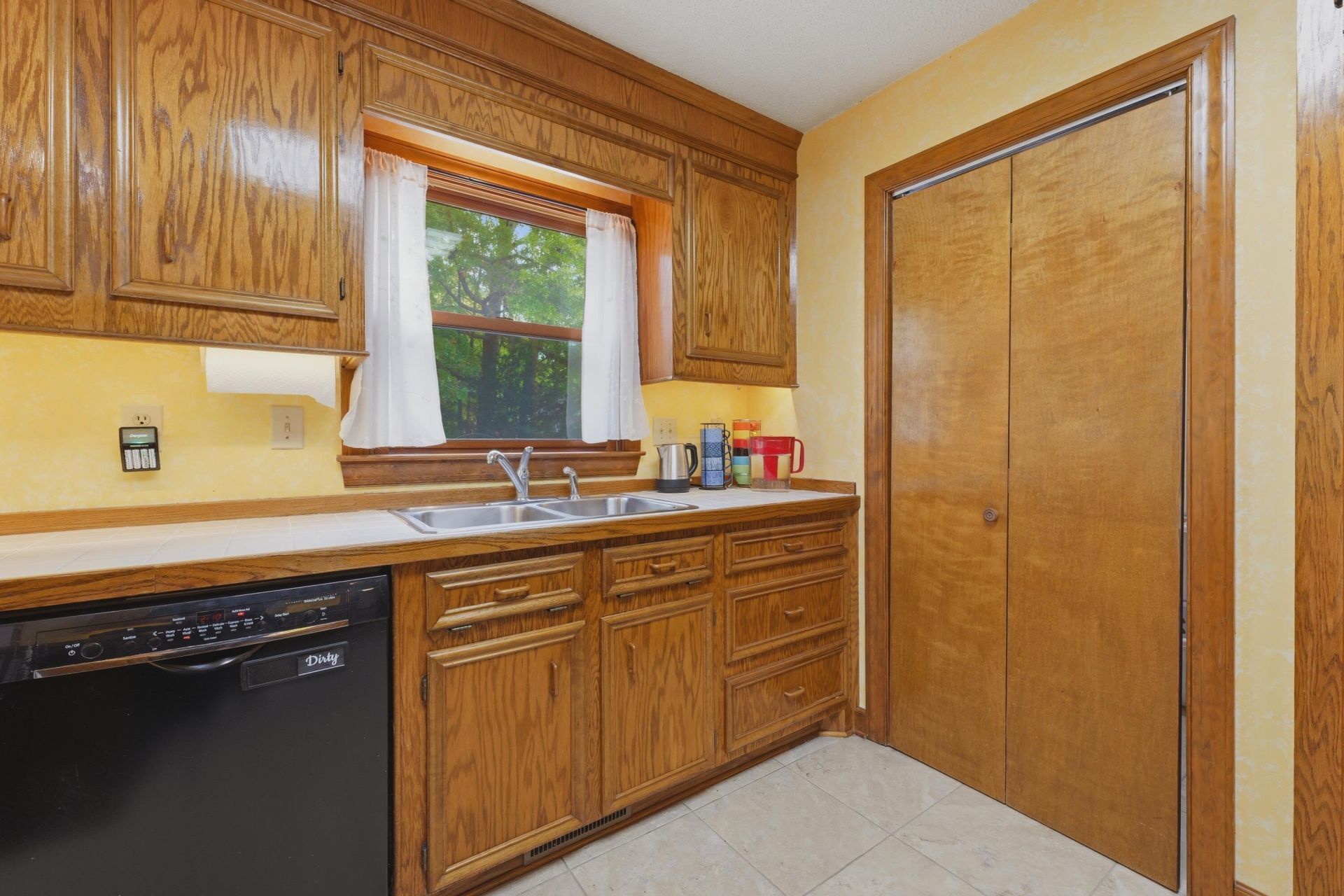 141 Beaverton Court Photo 24