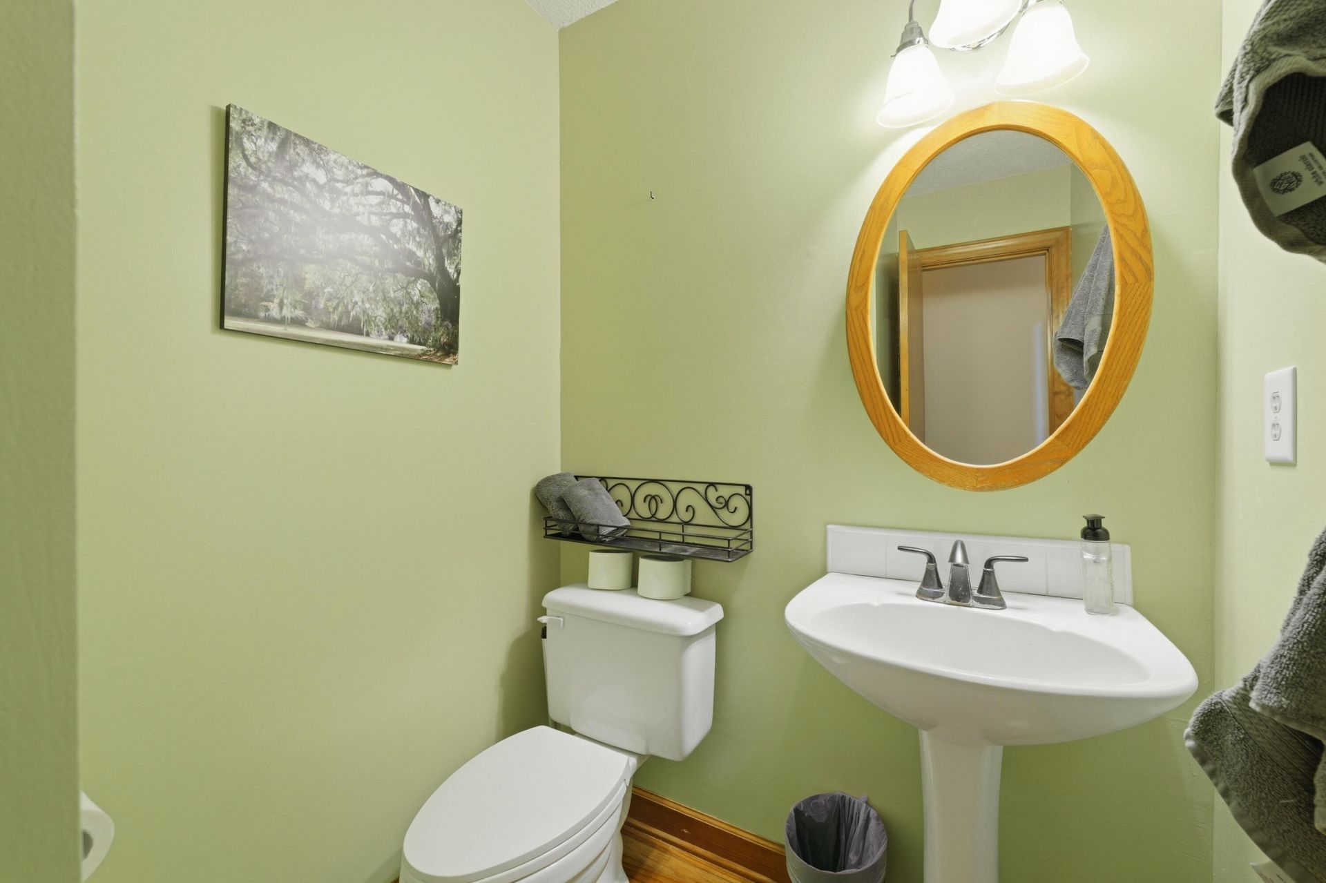 141 Beaverton Court Photo 31