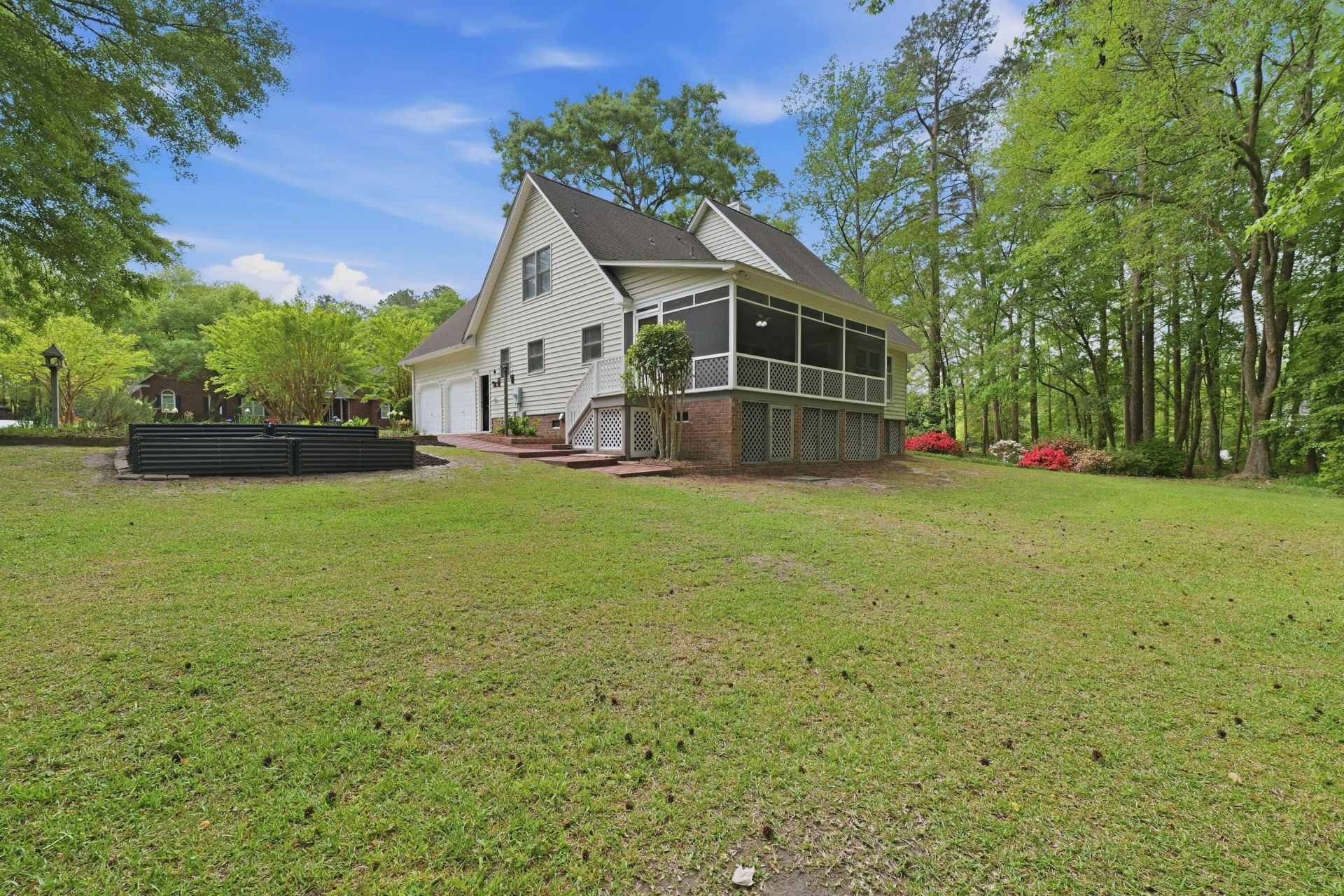 141 Beaverton Court Photo 53