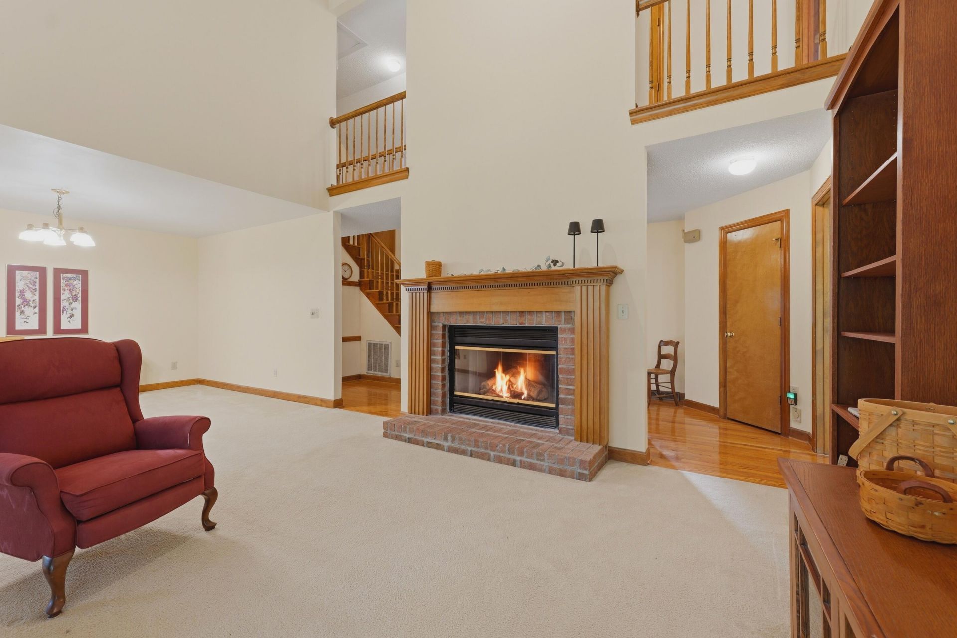 141 Beaverton Court Photo 8