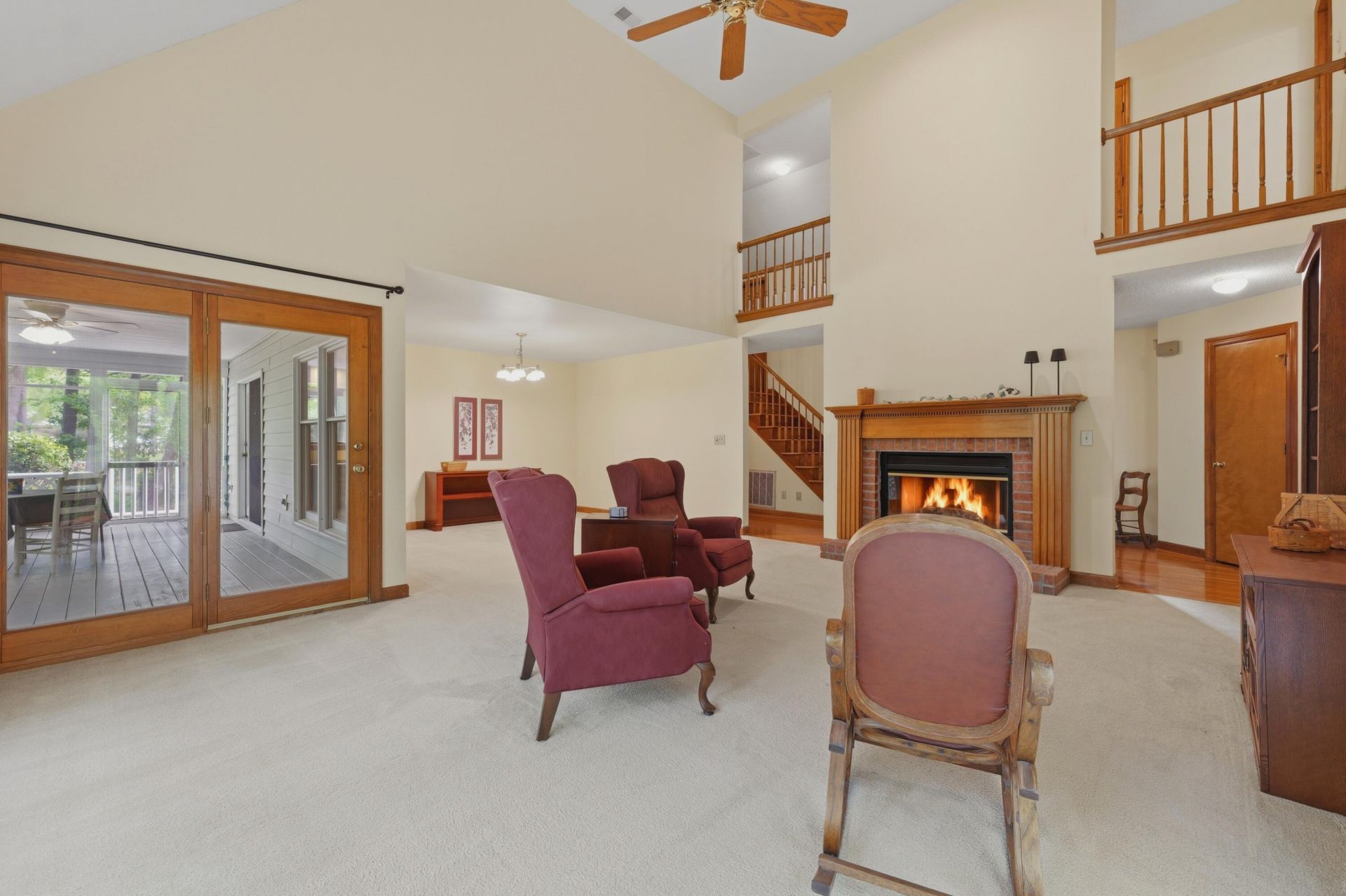 141 Beaverton Court Photo 9