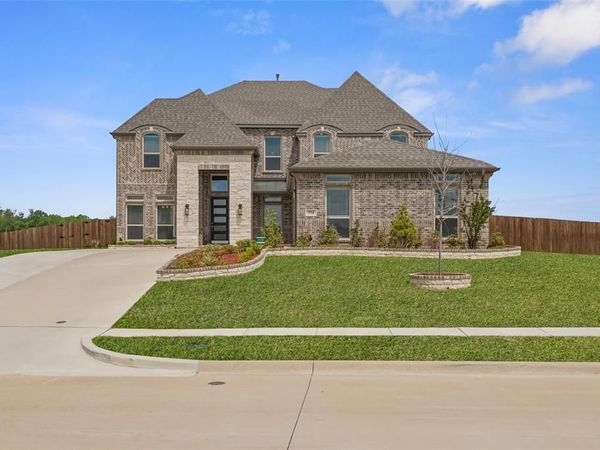 751 Emerald Valley Drive , Ovilla, TX 75154