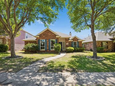 11361 Clover Knoll Drive, Frisco, TX 75035