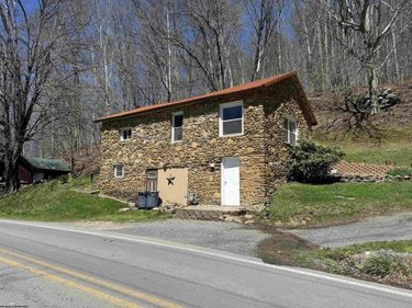 968 Bunner Ridge Road, Fairmont, WV 26554