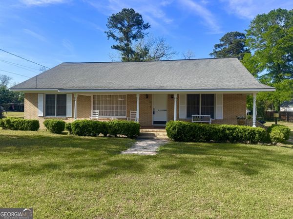 2401 W Elm Street, Wrightsville, GA 31096