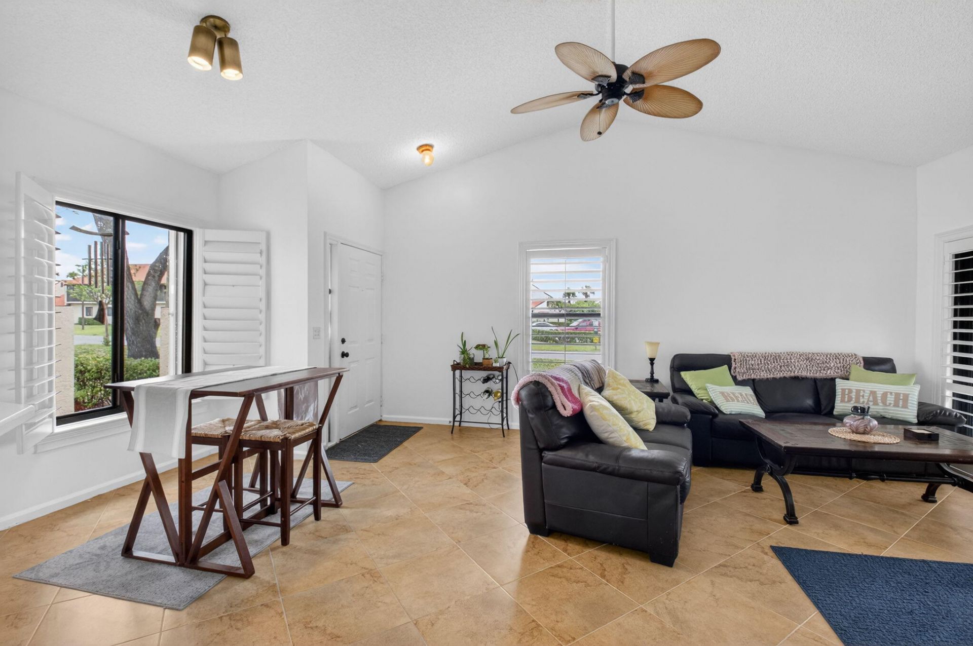 10 Vía De Casas Sur, Unit 101, Boynton Beach, FL 33426 Photo