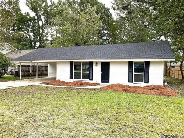 11218 Creighton Dr, Greenwell Springs, LA 70739