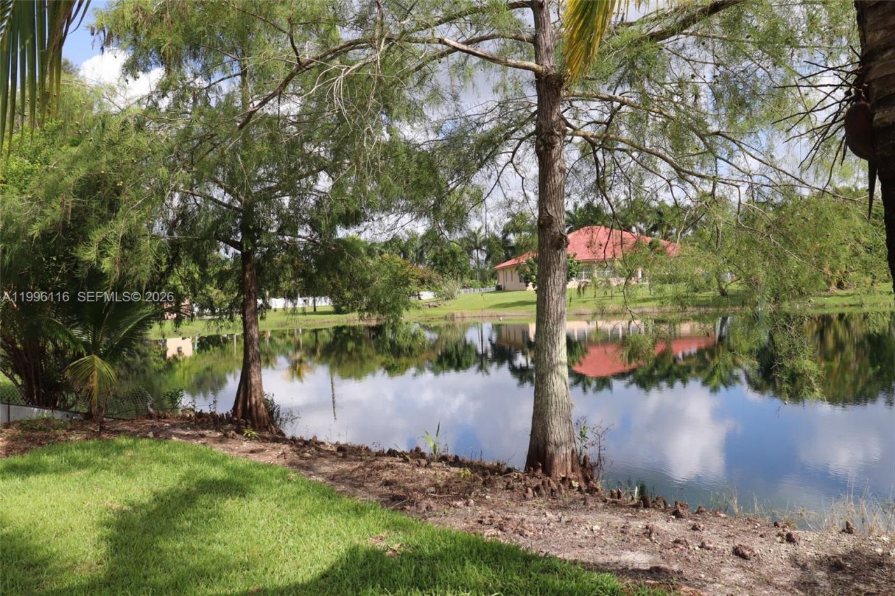 18901 SW 63rd St , Southwest Ranches, FL 33332 Photo