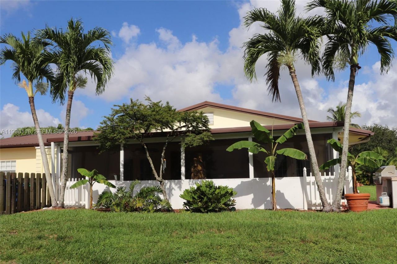 18901 SW 63rd St, Southwest Ranches, FL 33332 Photo
