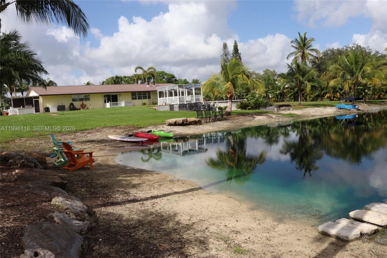 18901 SW 63rd St , Southwest Ranches, FL 33332 Photo