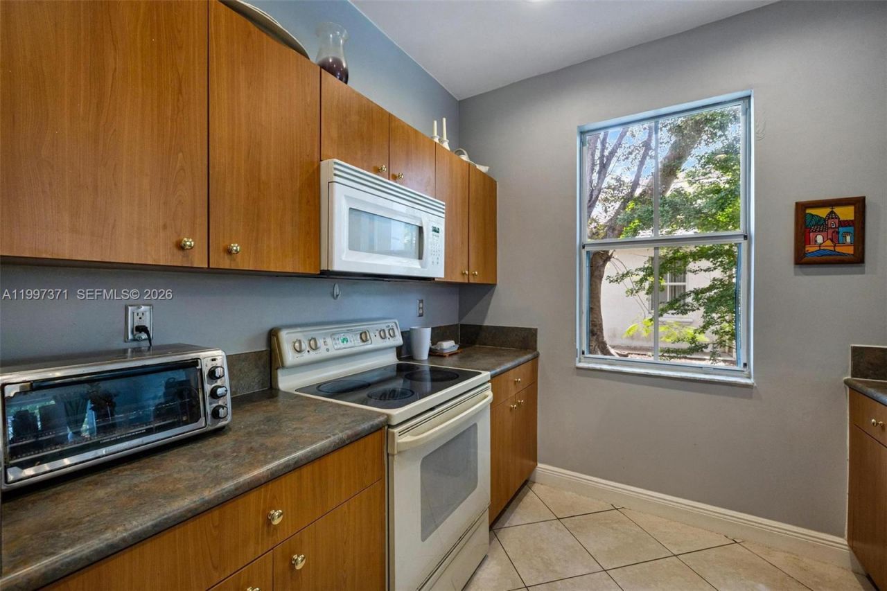 990 NE 42nd Pl, Homestead, FL 33033 Photo
