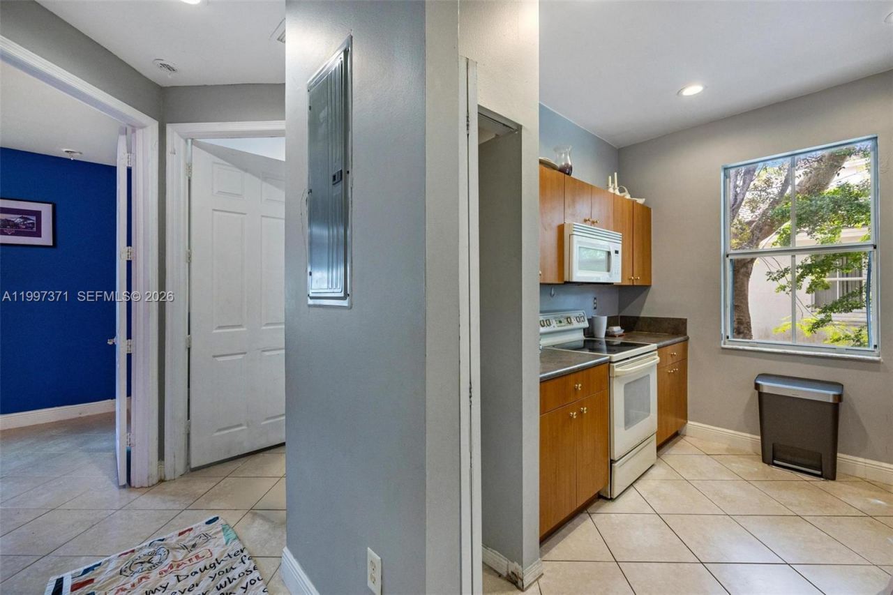 990 NE 42nd Pl, Homestead, FL 33033 Photo