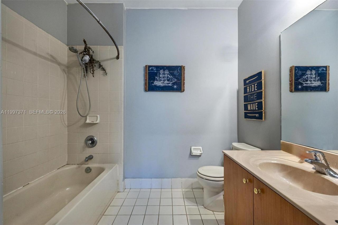 990 NE 42nd Pl, Homestead, FL 33033 Photo