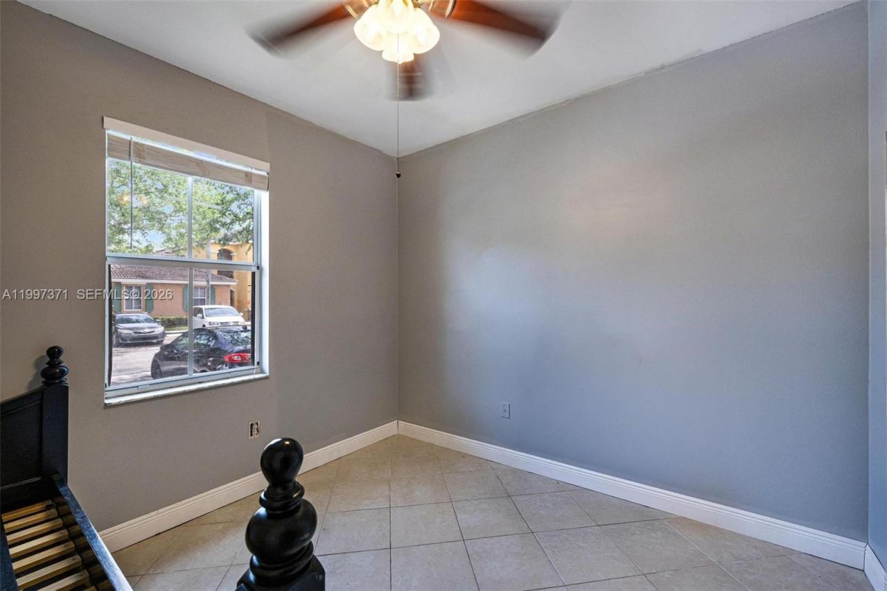 990 NE 42nd Pl, Homestead, FL 33033 Photo