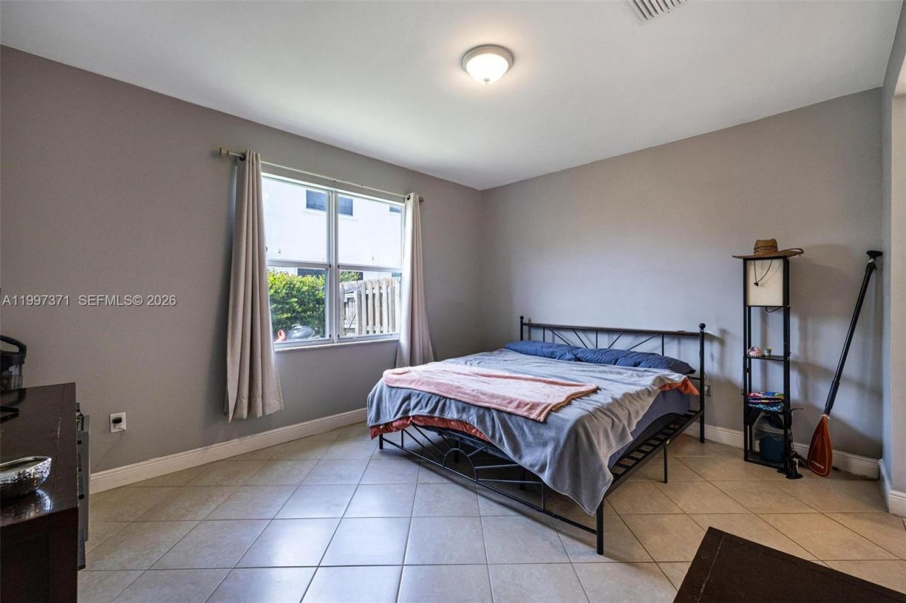990 NE 42nd Pl, Homestead, FL 33033 Photo