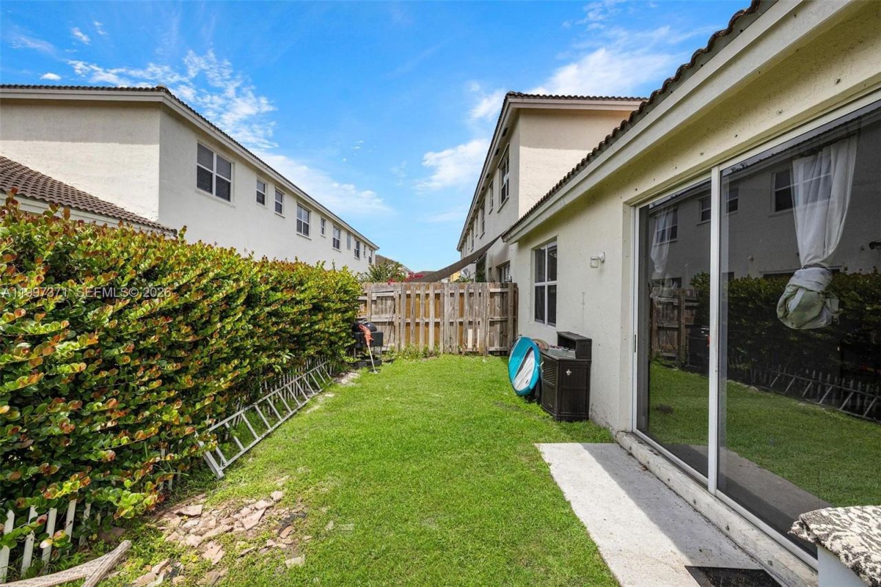 990 NE 42nd Pl, Homestead, FL 33033 Photo