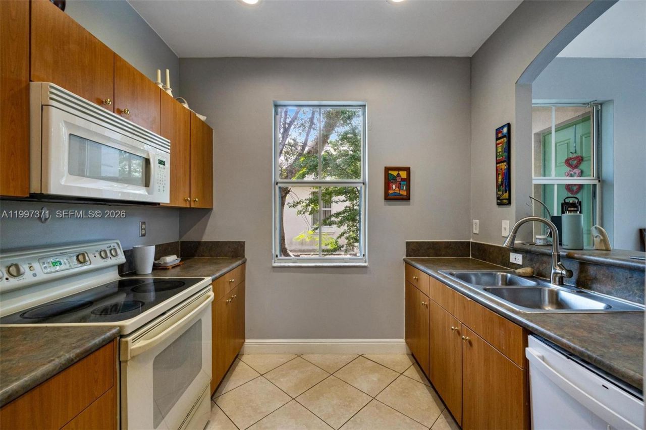 990 NE 42nd Pl, Homestead, FL 33033 Photo