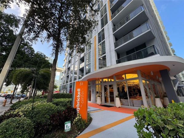 31 SE 6th St, Unit 303, Miami, FL 33131