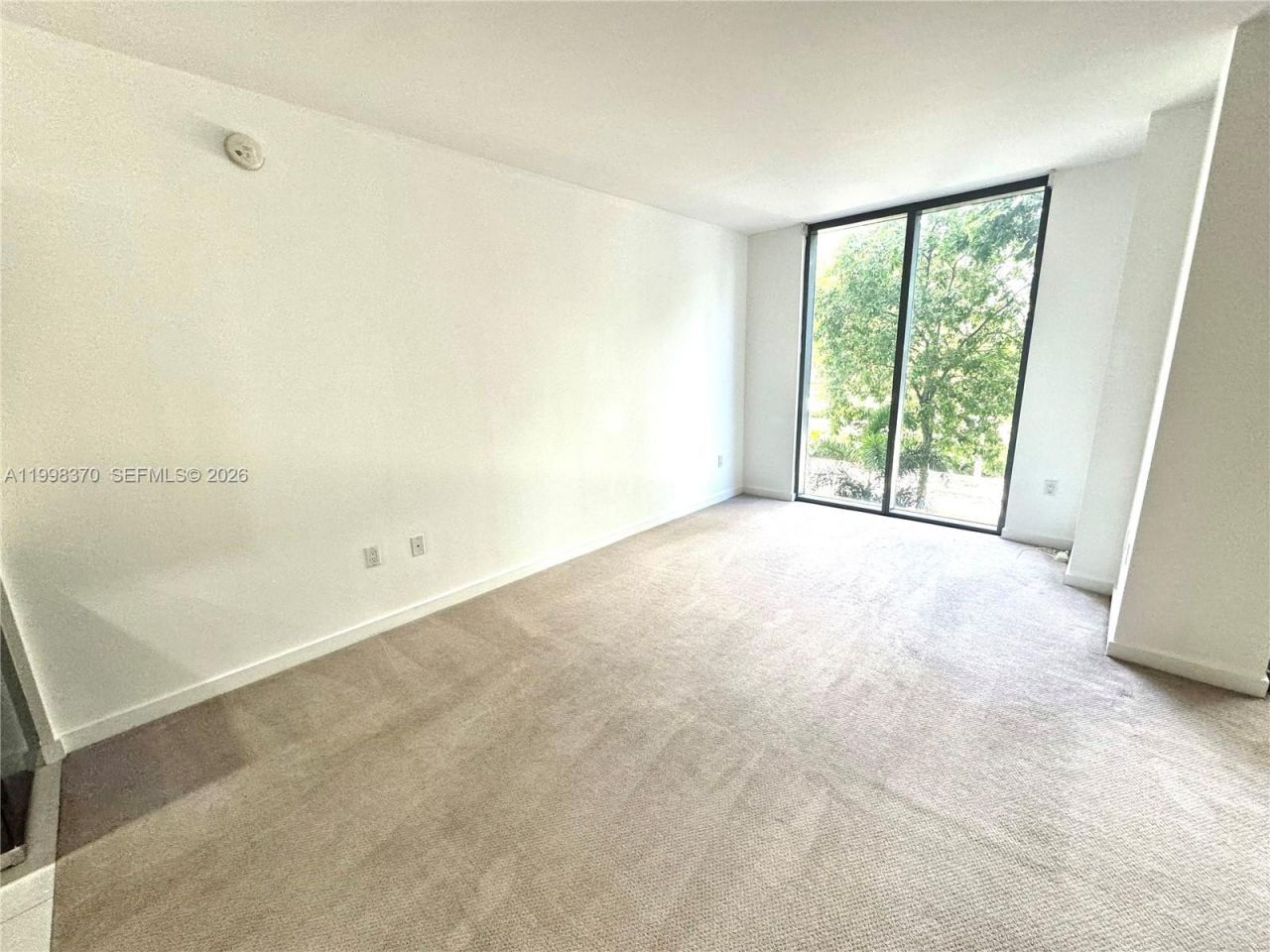 31 SE 6th St, Unit 303, Miami, FL 33131 Photo