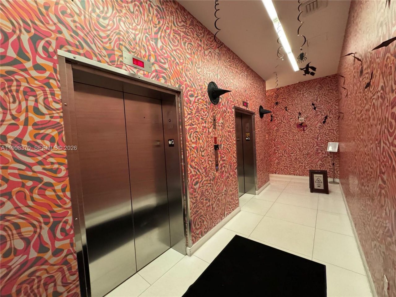 31 SE 6th St, Unit 303, Miami, FL 33131 Photo