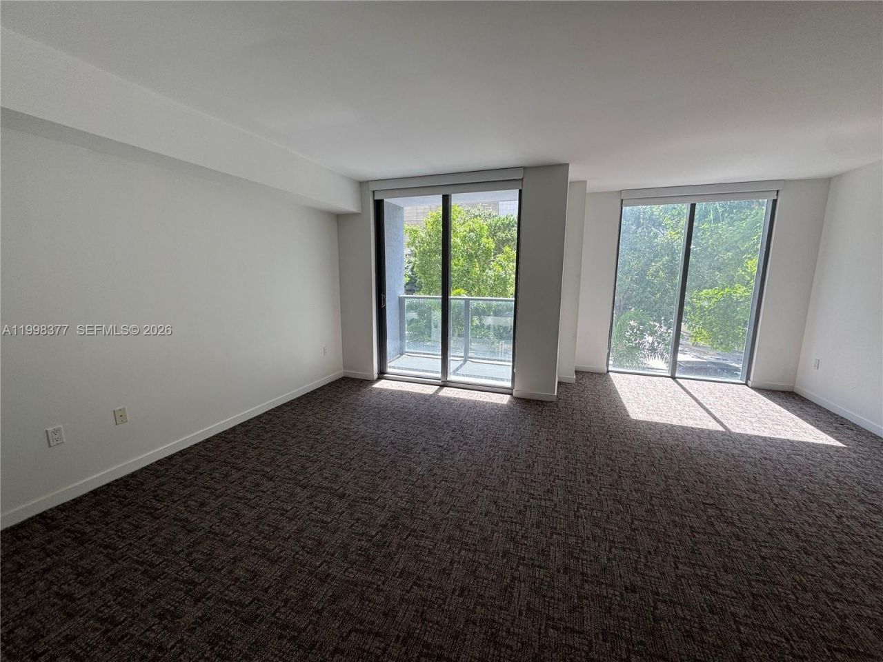 31 SE 6th St, Unit 305, Miami, FL 33131 Photo