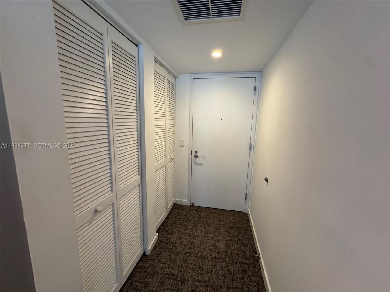 31 SE 6th St, Unit 305, Miami, FL 33131 Photo