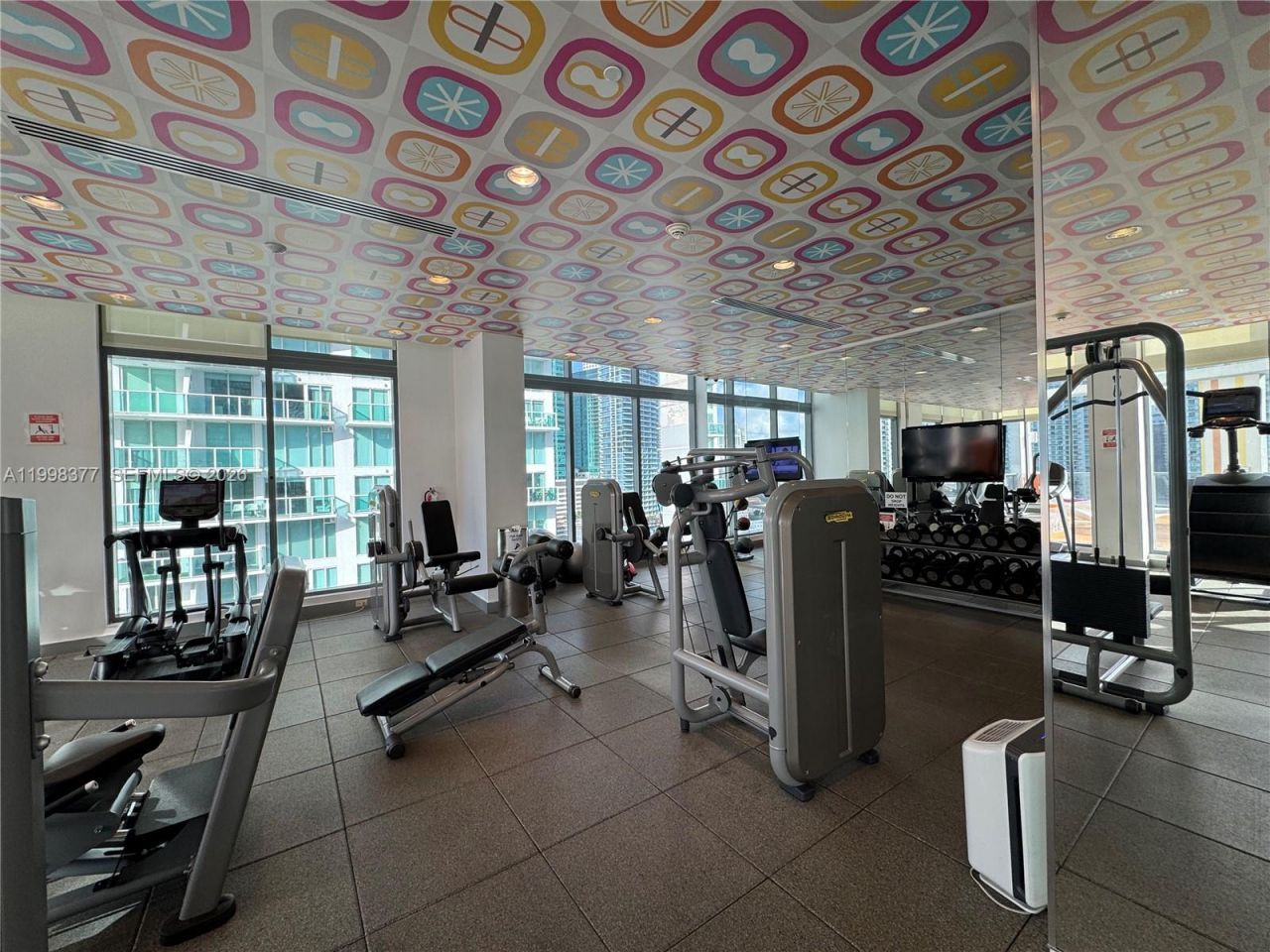 31 SE 6th St, Unit 305, Miami, FL 33131 Photo