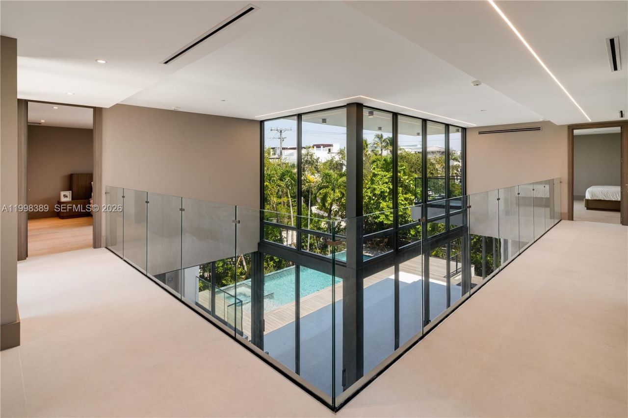 571 Glenridge Rd, Key Biscayne, FL 33149 Photo