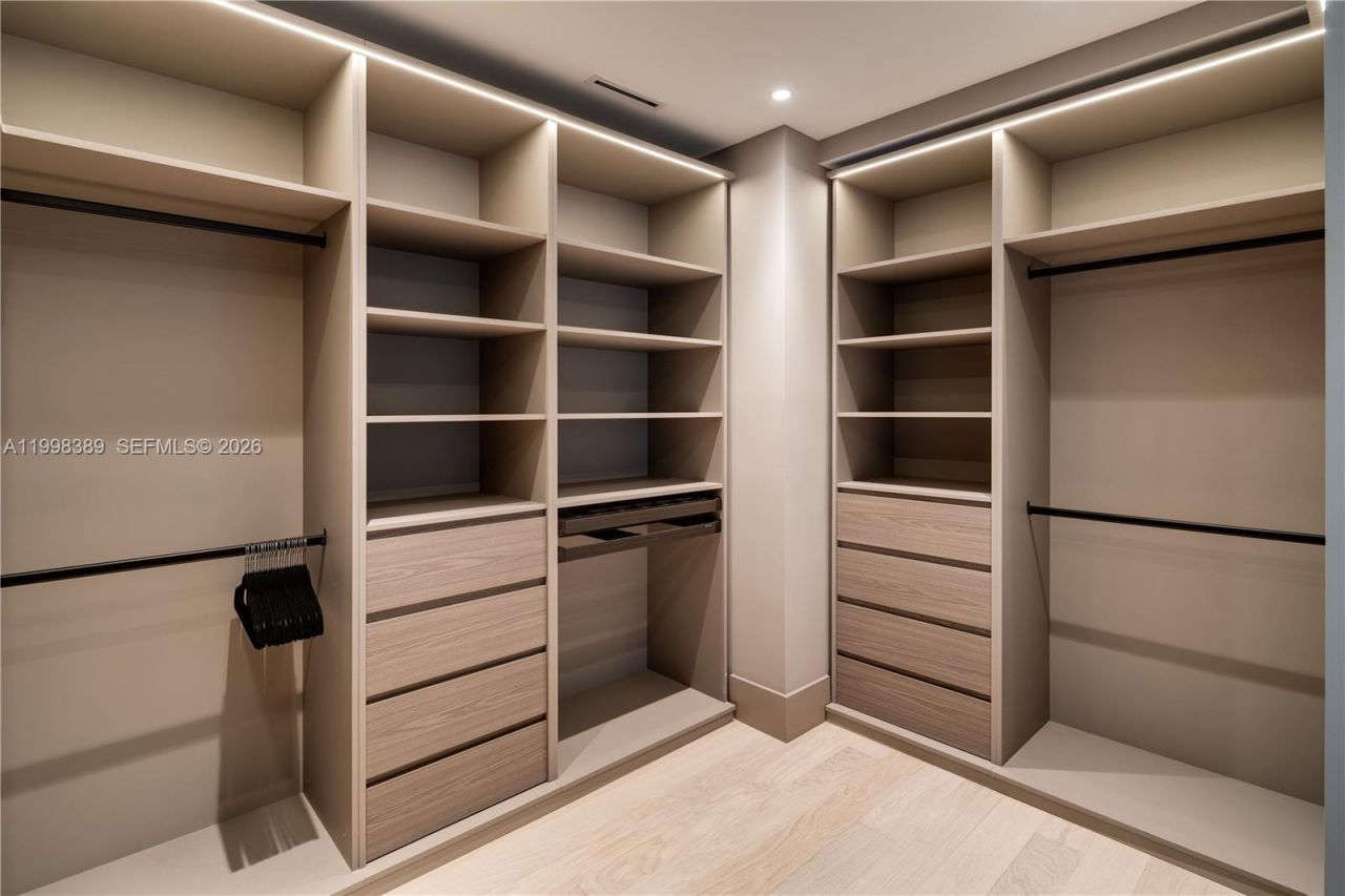 571 Glenridge Rd, Key Biscayne, FL 33149 Photo