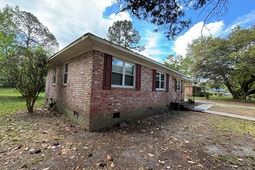 132 Franklin Street photo 4