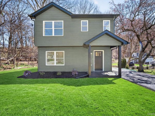 111 Cedar Avenue , New Windsor, NY 12553