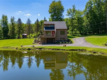 130 Taylor Hts, Holland, NY 14080